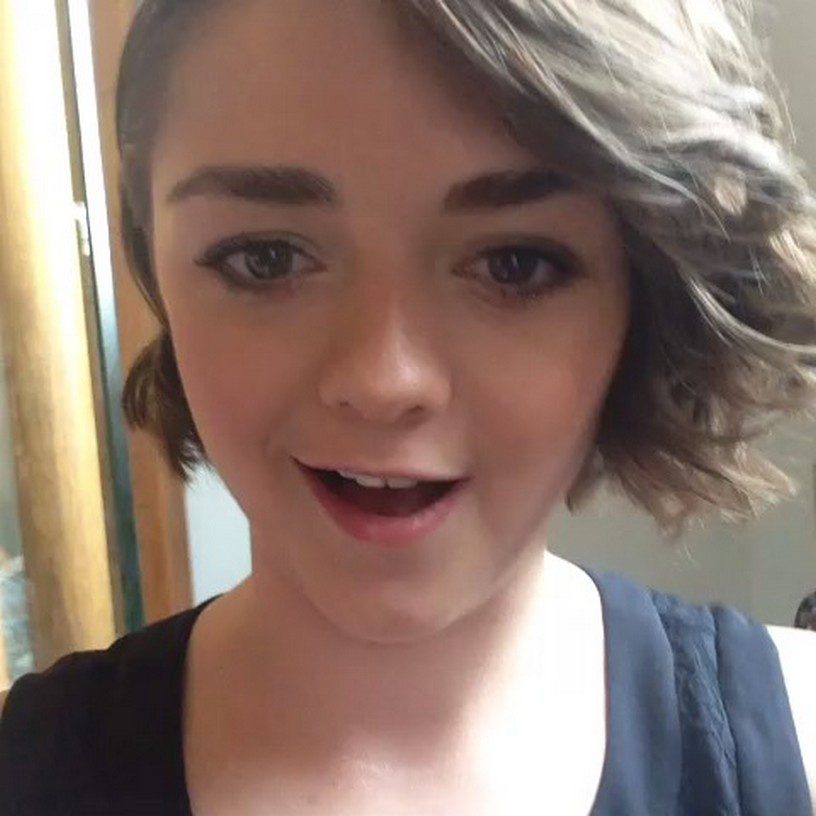 Διέρρευσαν γυμνές selfies της Maisie Williams! 2