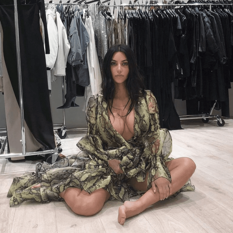 Kim Kardashian Sexy (Hot Photo)