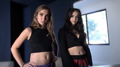 Family Therapy Xxx With Bailey Base & Sofie Reyez In Goth Girl Slumber Party